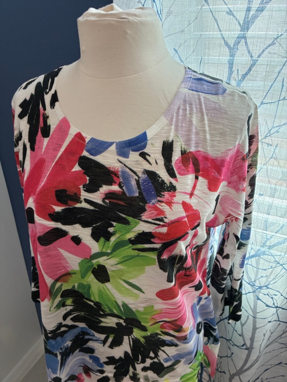 Jess & Jane Floral Print Scoop Neck Top - Multicolor